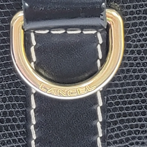 Elegant Lancel Black Leather Shoulder Bag - Picture 2 of 16